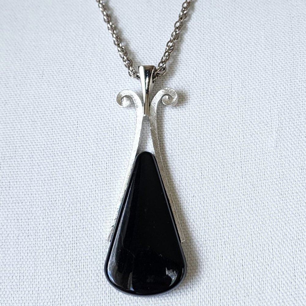 Avon Ebony Teardrop Necklace Black Lucite Pendant Egyptian Revival